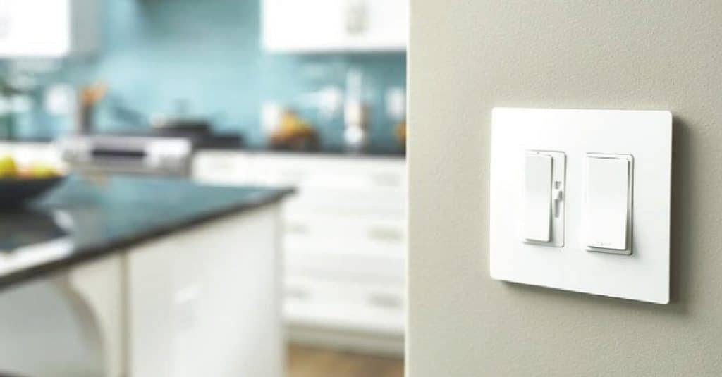 Save Energy and Look Good with 1 Easy Tip 1 Save Energy with LED bulbs!